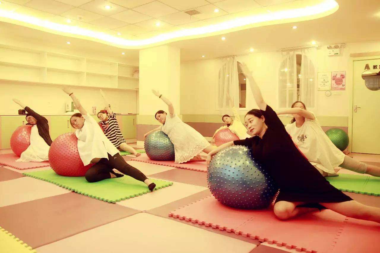 孕期经常放屁,可能是身体出了问题,孕妈别掉以轻心