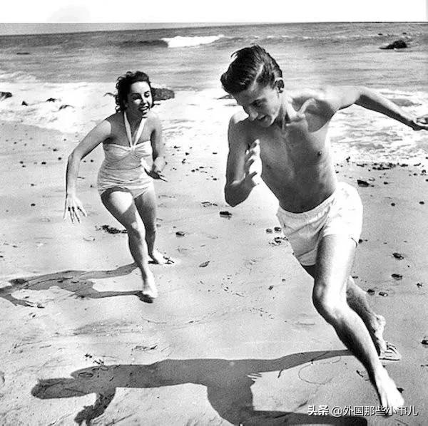 伊丽莎白·泰勒传奇一生,伊丽莎白泰勒一生八段婚姻