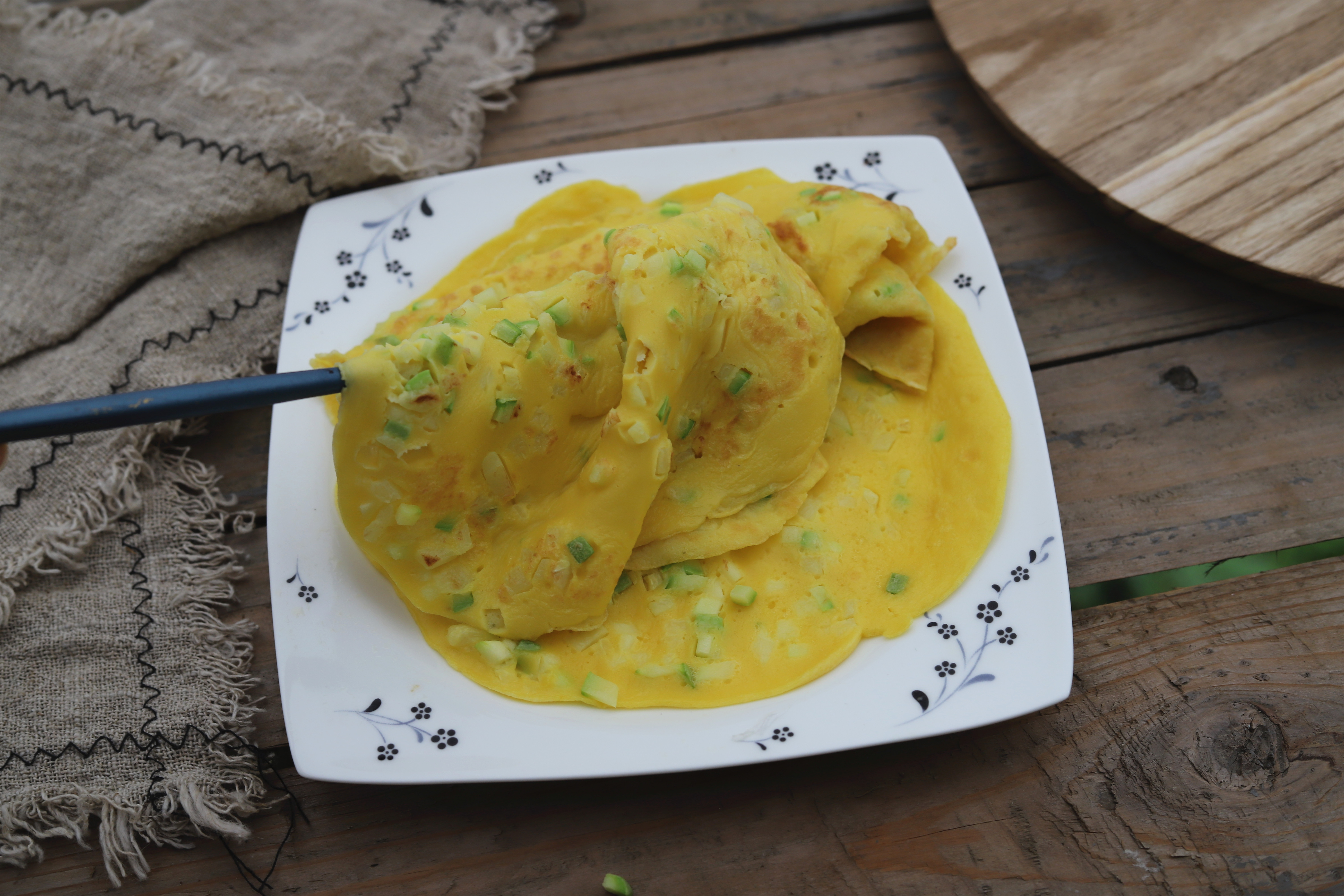 做的鸡蛋饼发干,做出来的鸡蛋饼为什么那么干