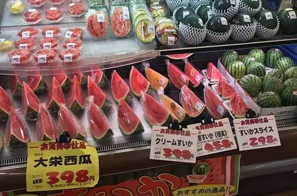 日本人就从来不抱怨苹果太贵