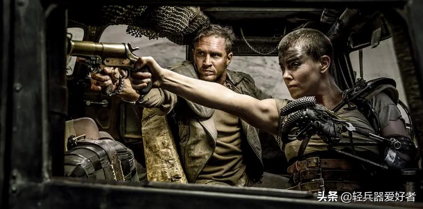 战争军服演变,由战争演变的服装