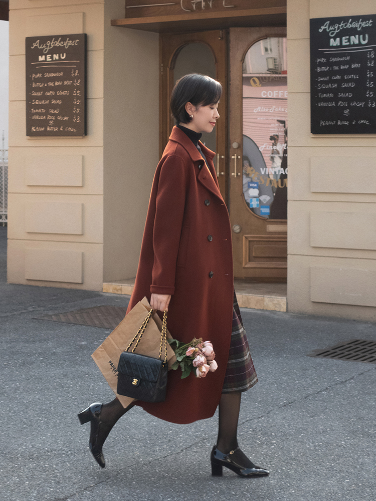 驼色灰色黑色呢大衣哪个更显白,大衣很显白的五个颜色你都了解嘛