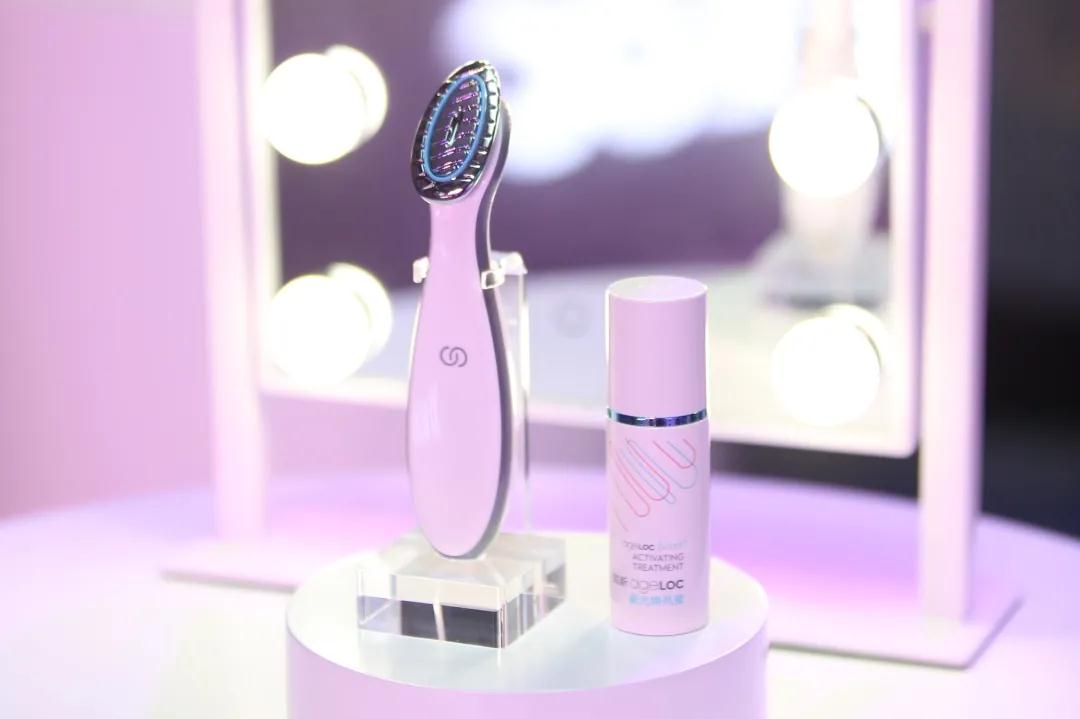 如何在秋冬肌肤依旧水润动人,秋冬季节让你拥有光滑细腻好肌肤