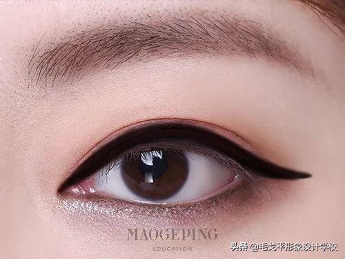 眼妆小技巧让你画出适合你的眼妆,眼妆教程手把手教你画眼妆