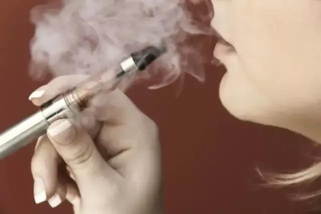 公众场合禁止吸烟的办法,有法律规定公共场合禁止吸烟吗