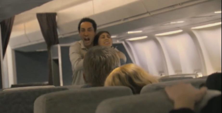 如果飞机被劫持战斗机怎么救援,当遭遇飞机事故该如何自救