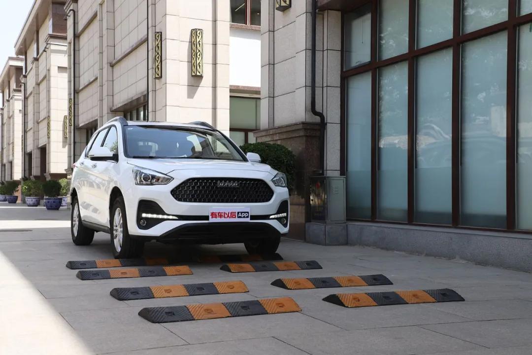 新款哈弗m6试驾,试驾哈弗m6手动精英智联型