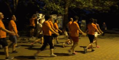 街头健身有些人不懂健身就瞎练,农村大爷习武健身一身肌肉