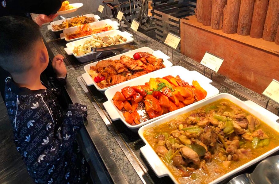 自助餐里的内幕,自助餐为啥一吃就饱原理