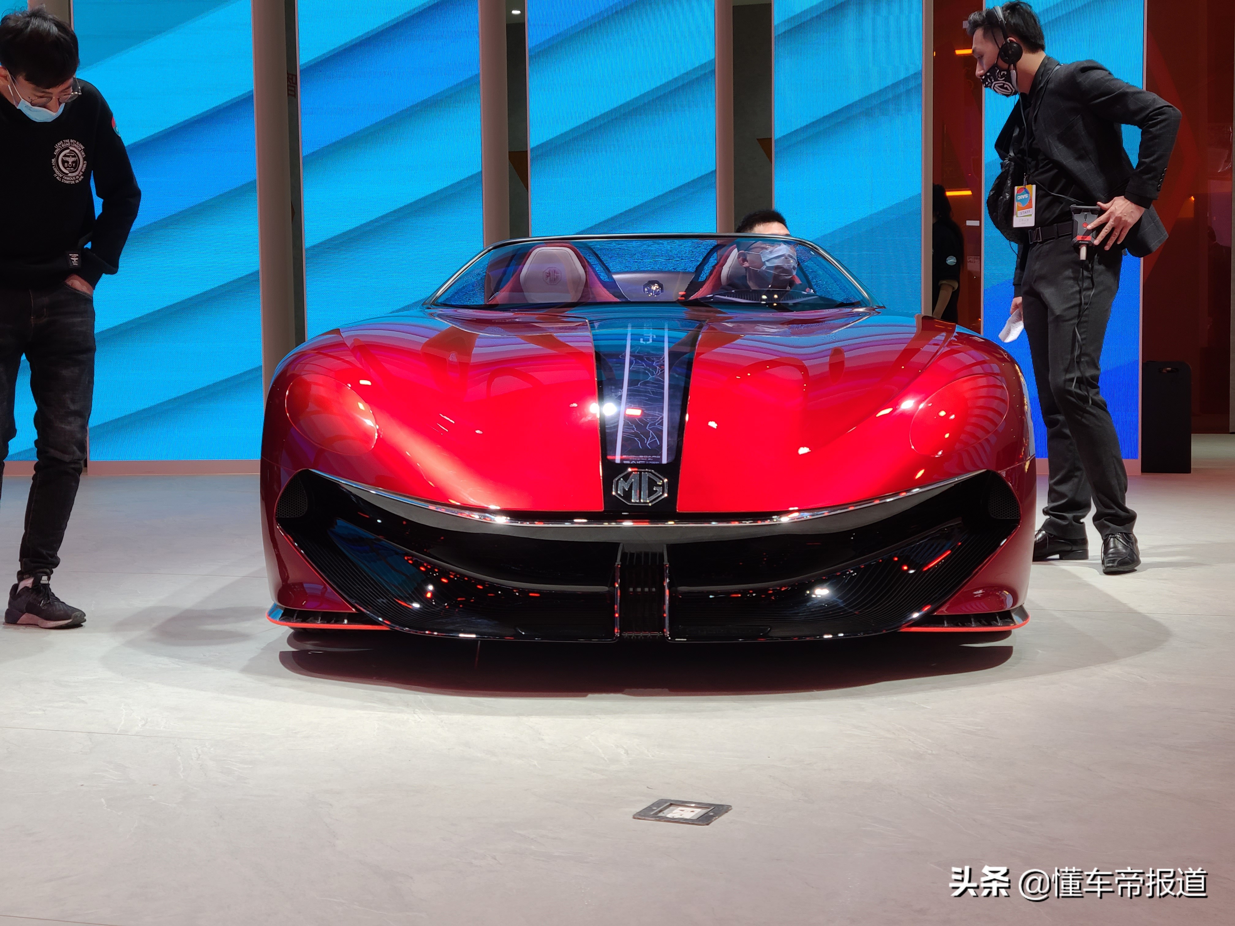 名爵hs1.5ttrophy超跑版落地价,名爵超跑mgcyberster最新消息