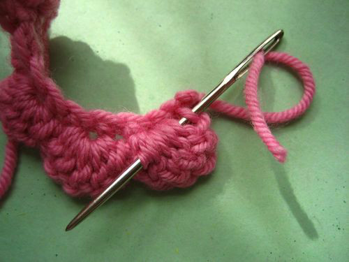 钩针玫瑰花叶子花样图解,一体钩玫瑰花的图解教程大全