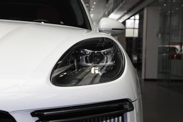 保时捷macan用的马牌轮胎花纹,macan18寸轮胎马牌可以吗