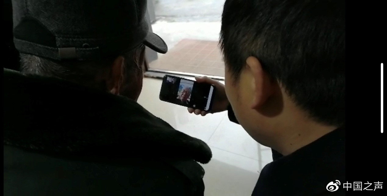 时隔60年两位80岁老人重新见面,两位老人失散50年恋人终于相见