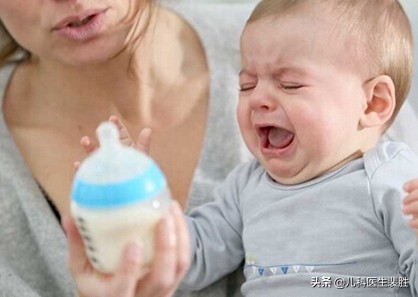 宝宝拉绿便不要慌，着凉，饥饿，母乳可能是原因