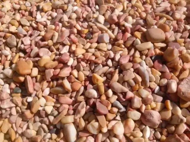 戈壁玉与戈壁石的区分,戈壁玉和戈壁石的区别