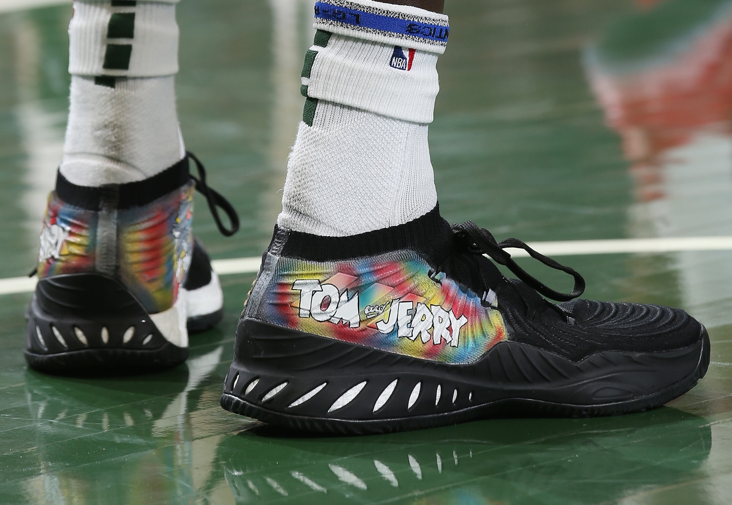 NBA赛场最近三天篮球鞋精选集：鞋头们的赛季鞋王之争越发激烈