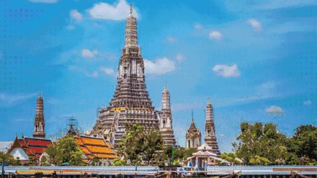 神经病啊！在泰国卖100的绿奶茶这只卖18？真相竟是老板有租收..