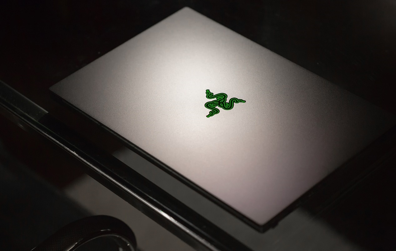 雷蛇灵刃17可以当工作站,雷蛇灵刃2023测评