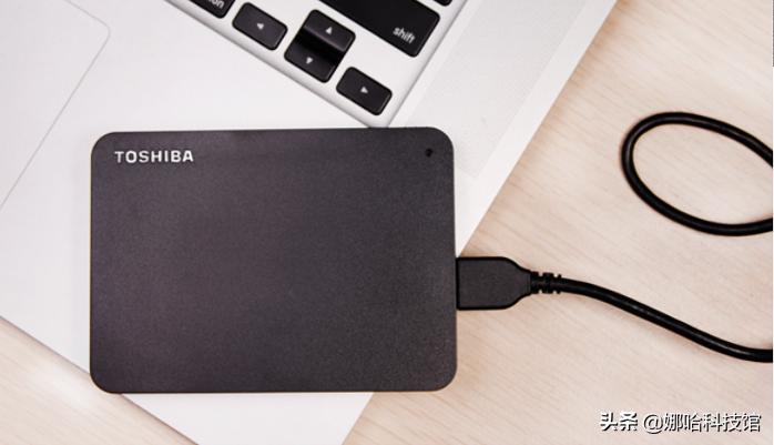 小巧便捷稳定移动硬盘推荐,免费好用的办公助手推荐
