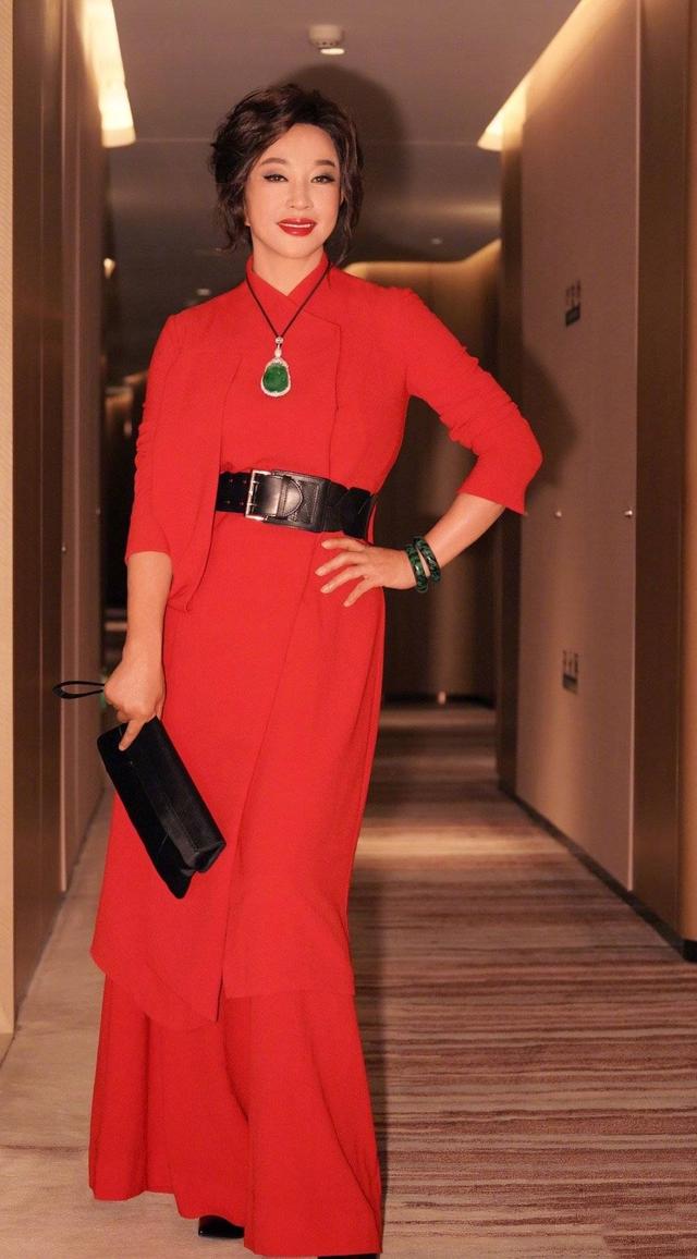 刘晓庆的身材有多好,刘晓庆30岁的身材