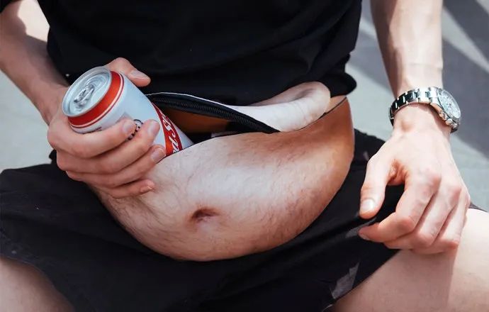 试问某些男生,你怎么这么能「装」?