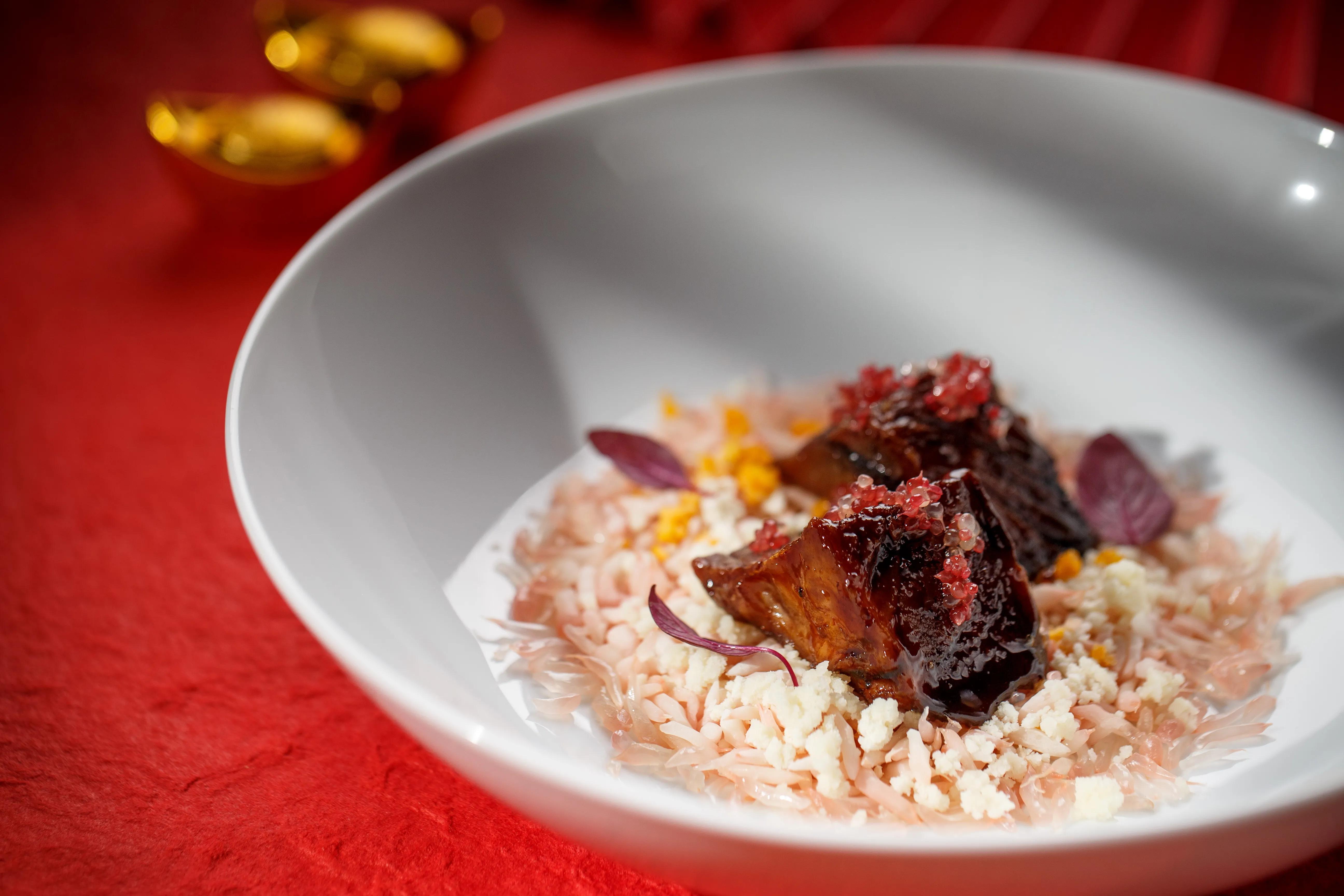 新禧“董”您|府邸私宴悬铃情思