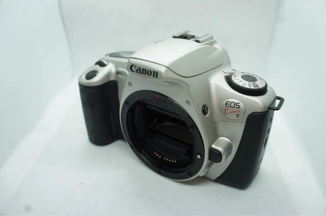 佳能新手入门相机哪款好看一点,佳能最新款入门相机推荐