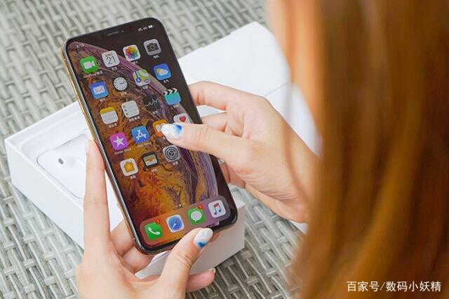 新手机有原厂膜有必要贴钢化膜吗,新手机直接在原厂膜上面贴钢化膜