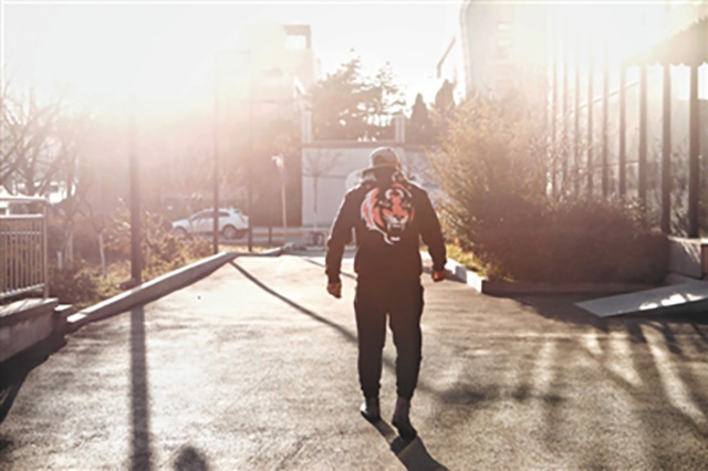 国难当头，竟然有人打电话恶意举报田野来自武汉