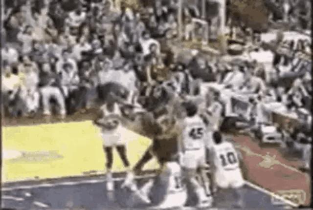 篮球之神～乔丹,迈克尔乔丹为什么被称为篮球之神