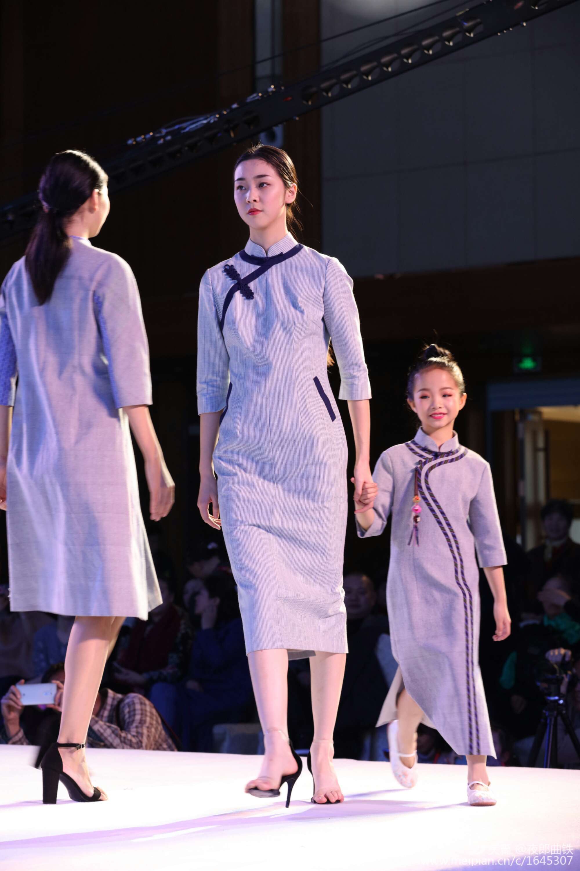 香黛宫服饰,香黛宫服饰视频