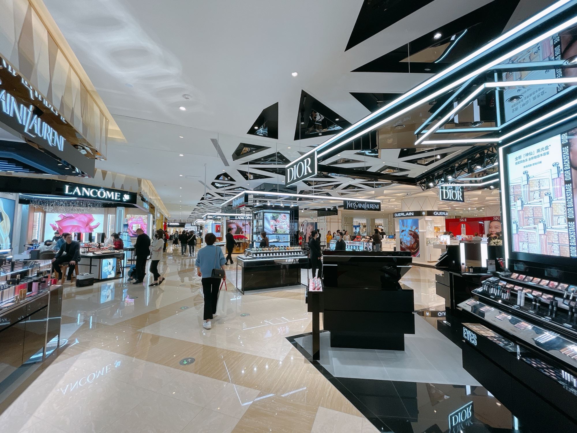 宁波阪急真实视频,宁波阪急最新视频