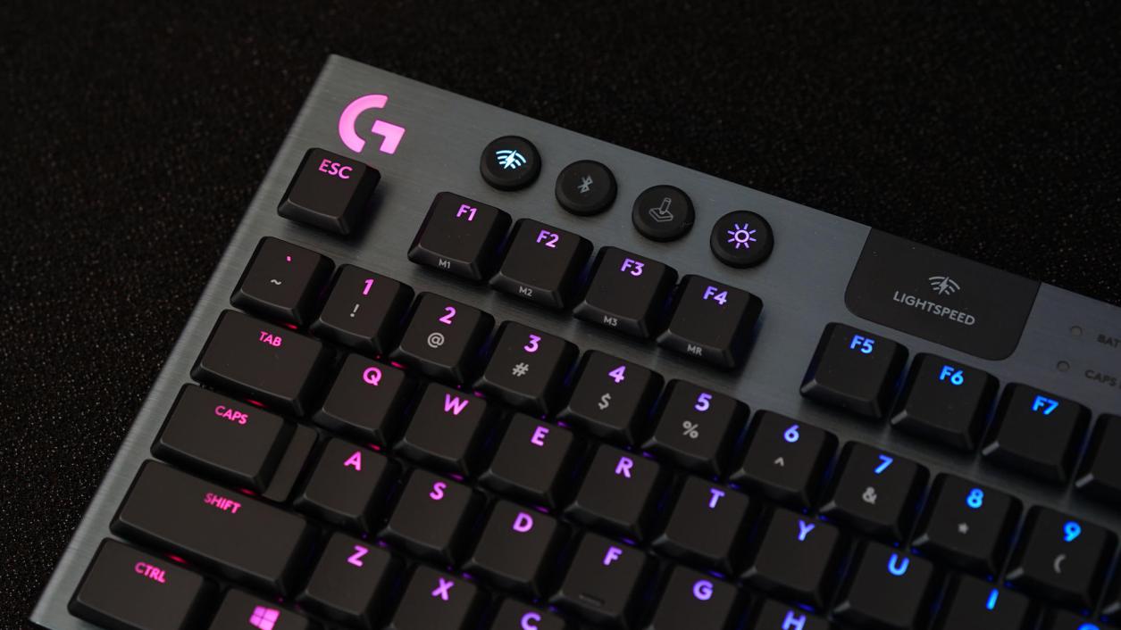 罗技g913键盘设置灯光,罗技g913无线键盘适合打字吗