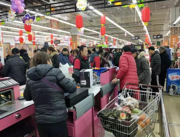 这家开了15年的金玛超市资金链断裂,会员被要求10天内花光万元余额