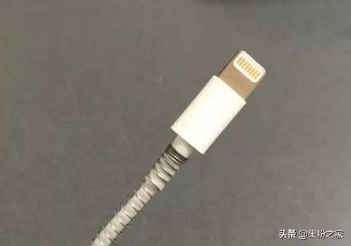 为什么iphone数据线老是接触不良,为什么iphone数据线硬