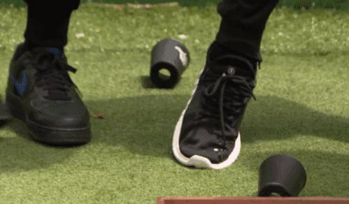 老了以后的白敬亭,白敬亭奶蓝小白鞋