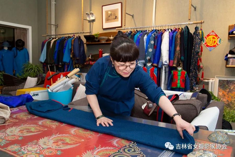 蒙古族服饰第四批非物质文化遗产,蒙古服饰非遗现状