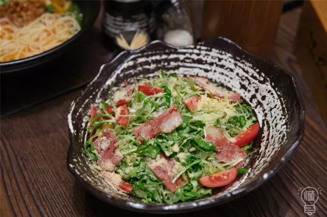 一口气开了三家火锅,一口气连开六家店