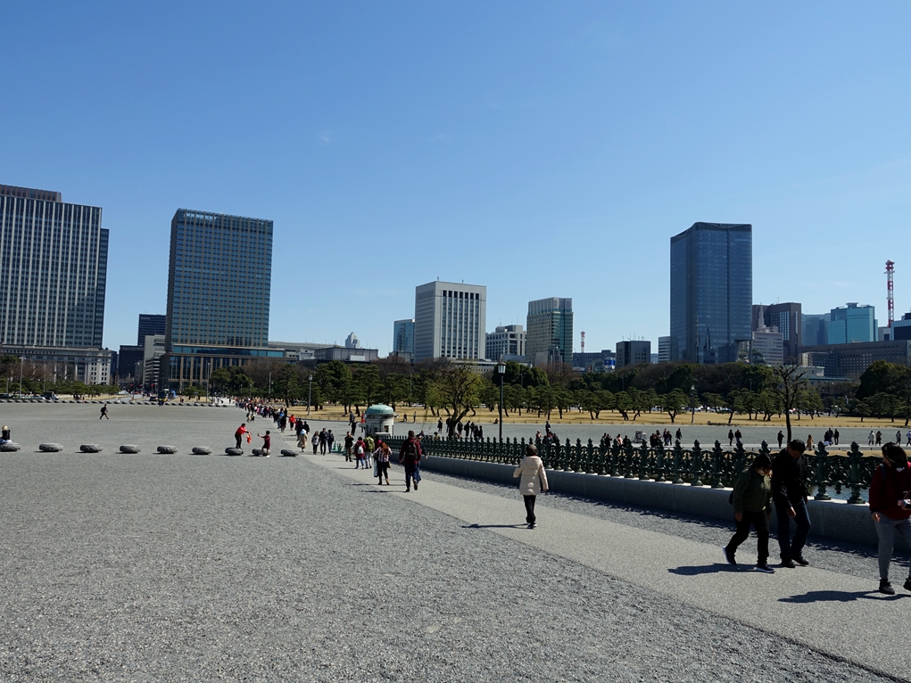 日本皇宫的屋顶为什么是绿色的,日本皇宫为什么这么简陋