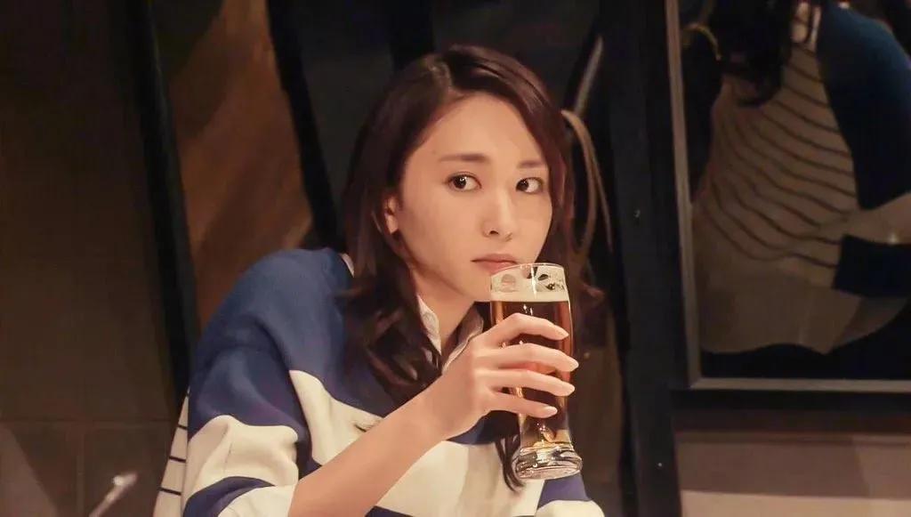 日本人酒量不好的原因,喝醉了酒直接睡觉人的性格