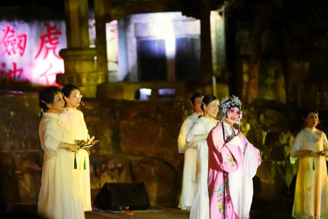 鑻忓窞閲戣壊姹熷崡,姹熷崡鍙ゅ煄鑻忓窞