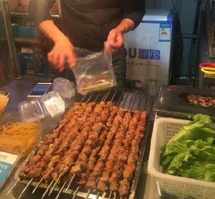 宁波城中村美食街,宁波二村小吃街