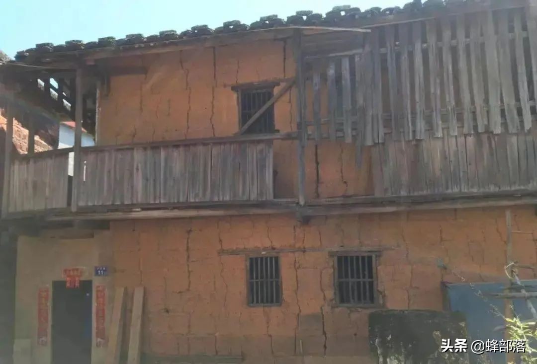 盖房不落断预示什么,盖房不落断有什么说法