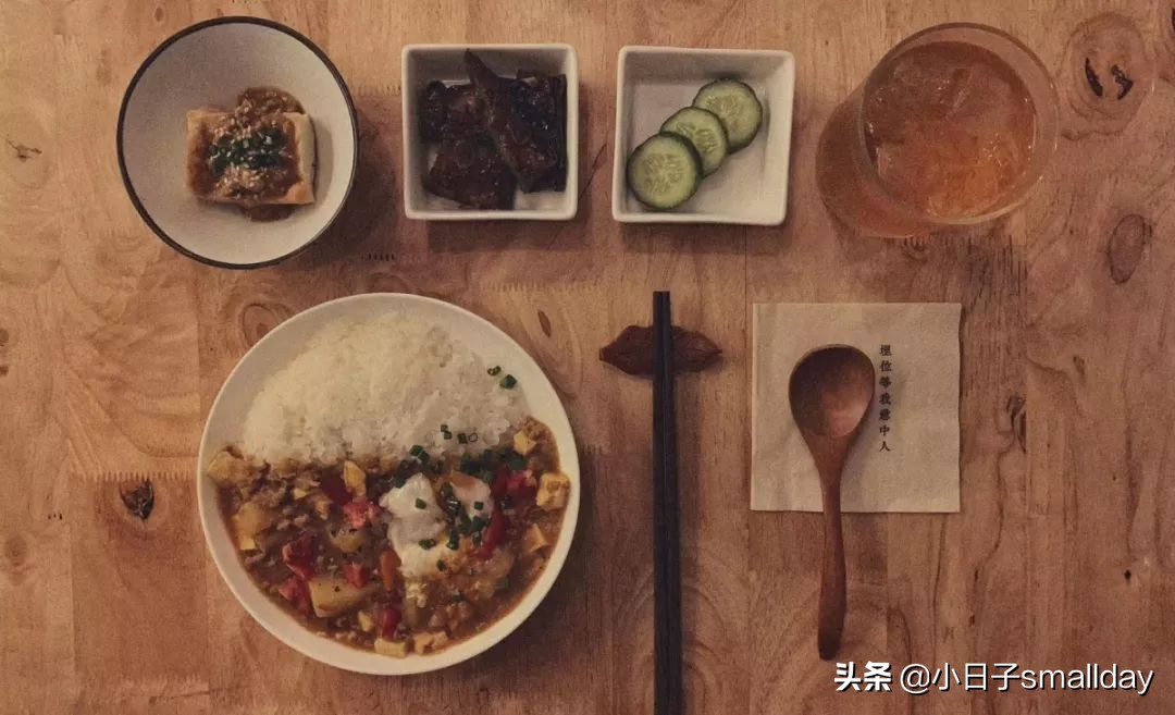 酒吧|坐上逃离人间的微醺列车