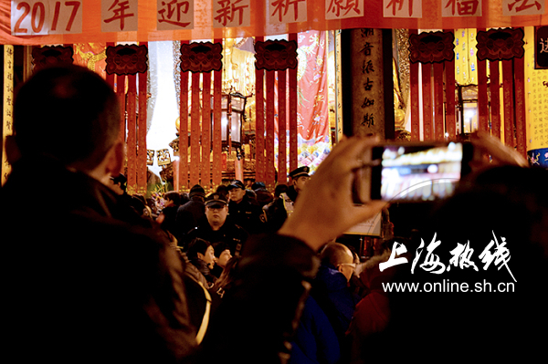 感受闹市中一处静谧之美,感受寺庙那份静谧和肃穆