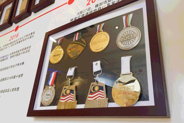 玩骑行和摄影,行走山野乡间赏田园风光