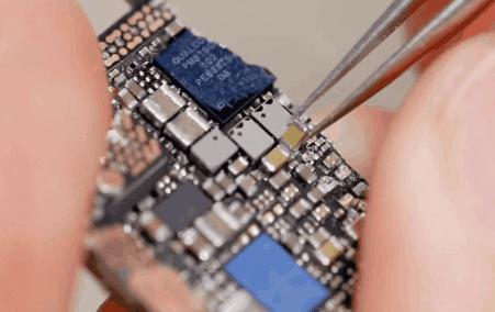 把小米铁蛋爆改成钢铁加鲁鲁的大佬,还曾把手机改造成北京城