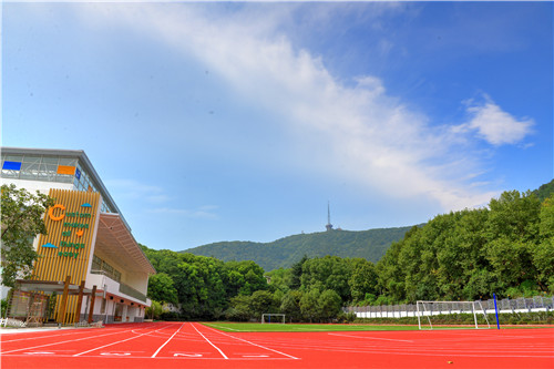 无锡市育英实验小学招生电话,无锡市育英锦园实验学校