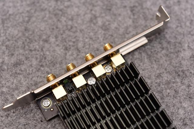 399?799?—同方案AC3200无线网卡到底差在哪?