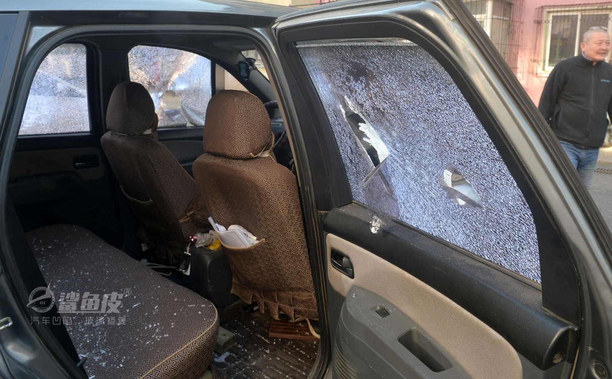 汽车玻璃贴膜有必要吗,玻璃防爆贴膜有用吗